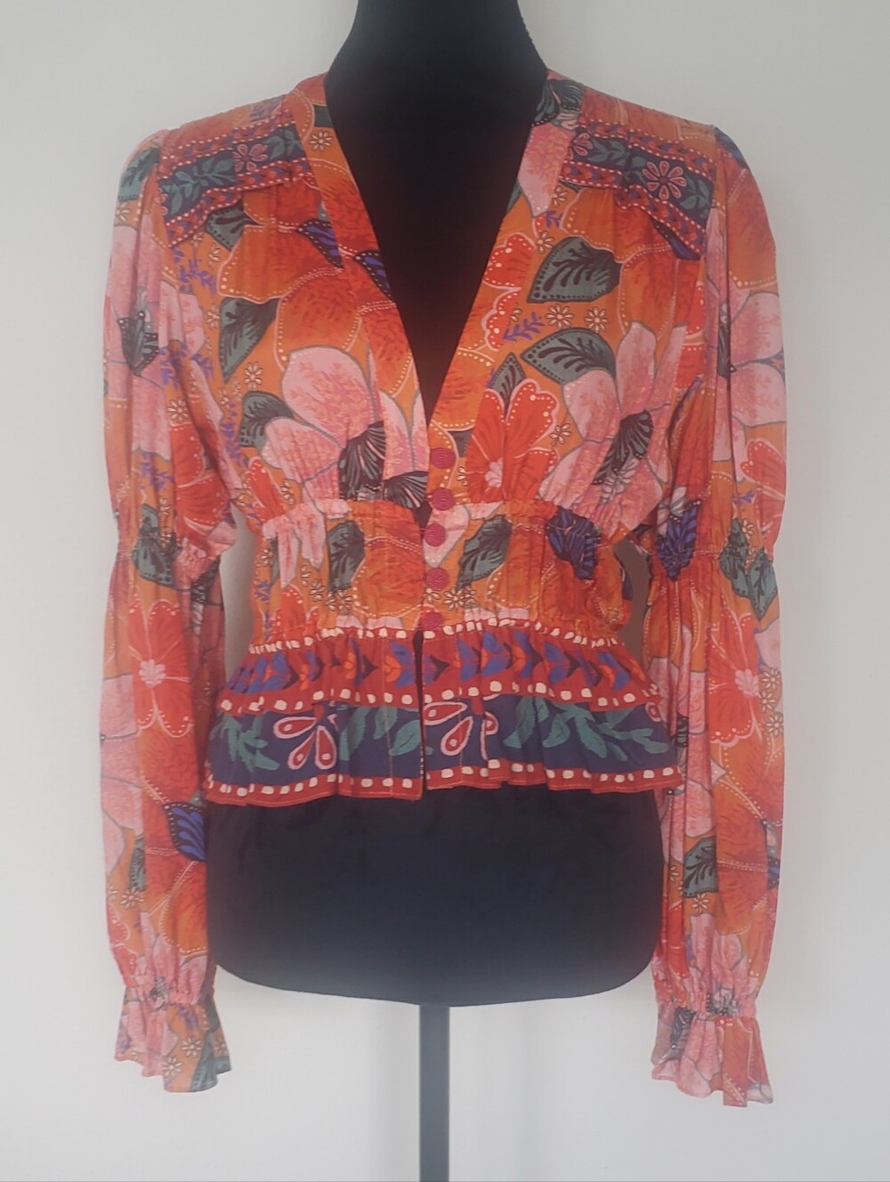 FARM Rio Marias Floral Plunge Neck Peplum Top